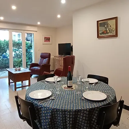 Le Welcome - Grand Appartement 2 Chambres Et Jardin Apartamento Nimes