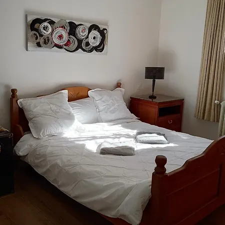 Grand Appartement, 2 Et Jardin Nîmes